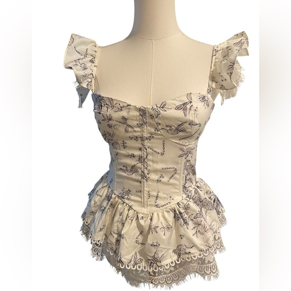 Tops - Elegant Cream Floral Ruffle Top